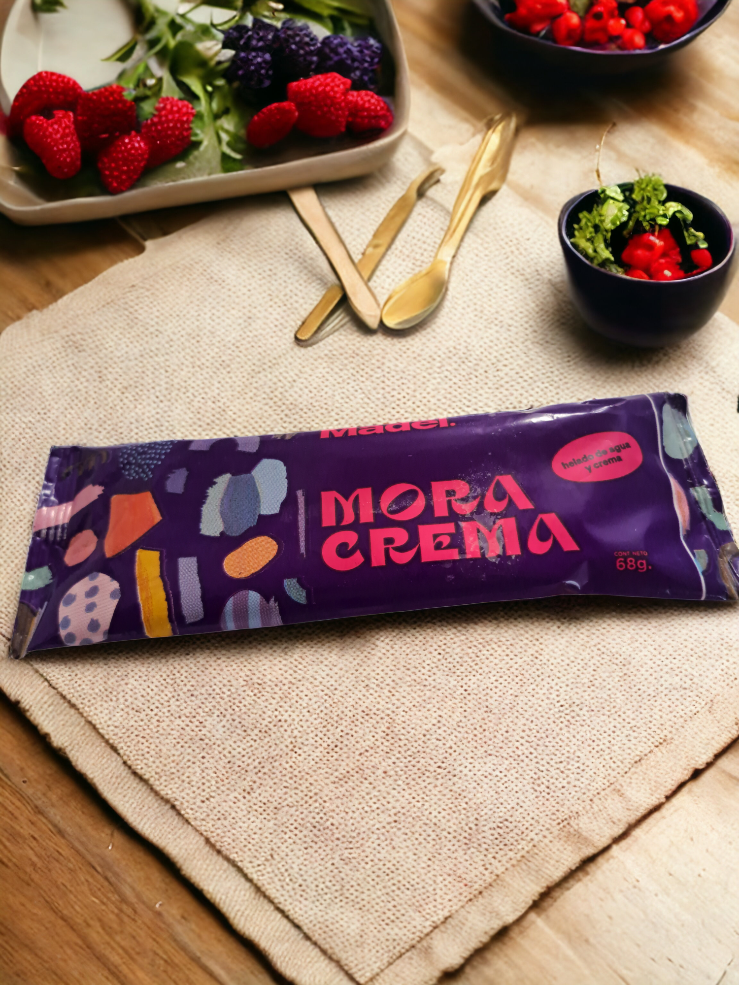 Cajas de Paletas de Mora Crema  (48 paletas)